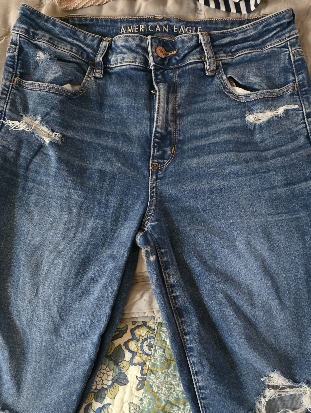 American Eagle Outfitters Women's Blue Distressed Skinny Jeans Size 12